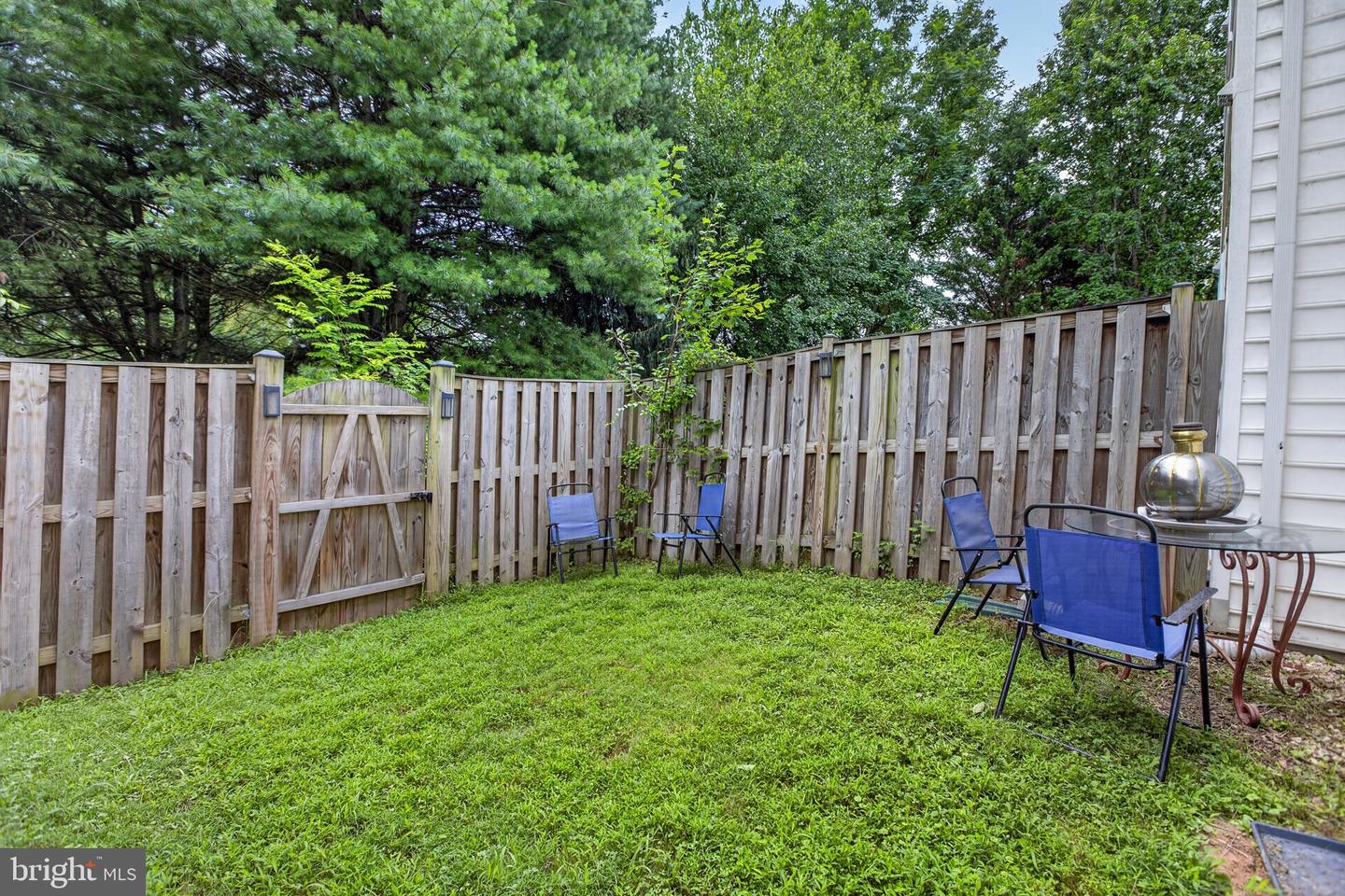 18705 Falling River Dr Property Photo 10