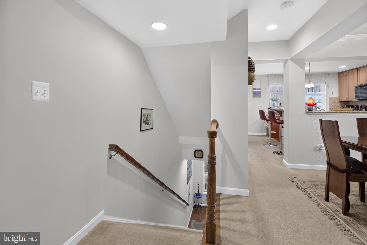 18705 Falling River Dr Property Photo 13