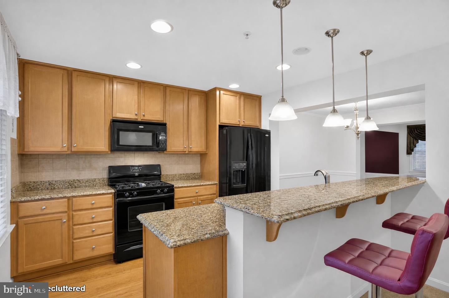 18705 Falling River Dr Property Photo 15