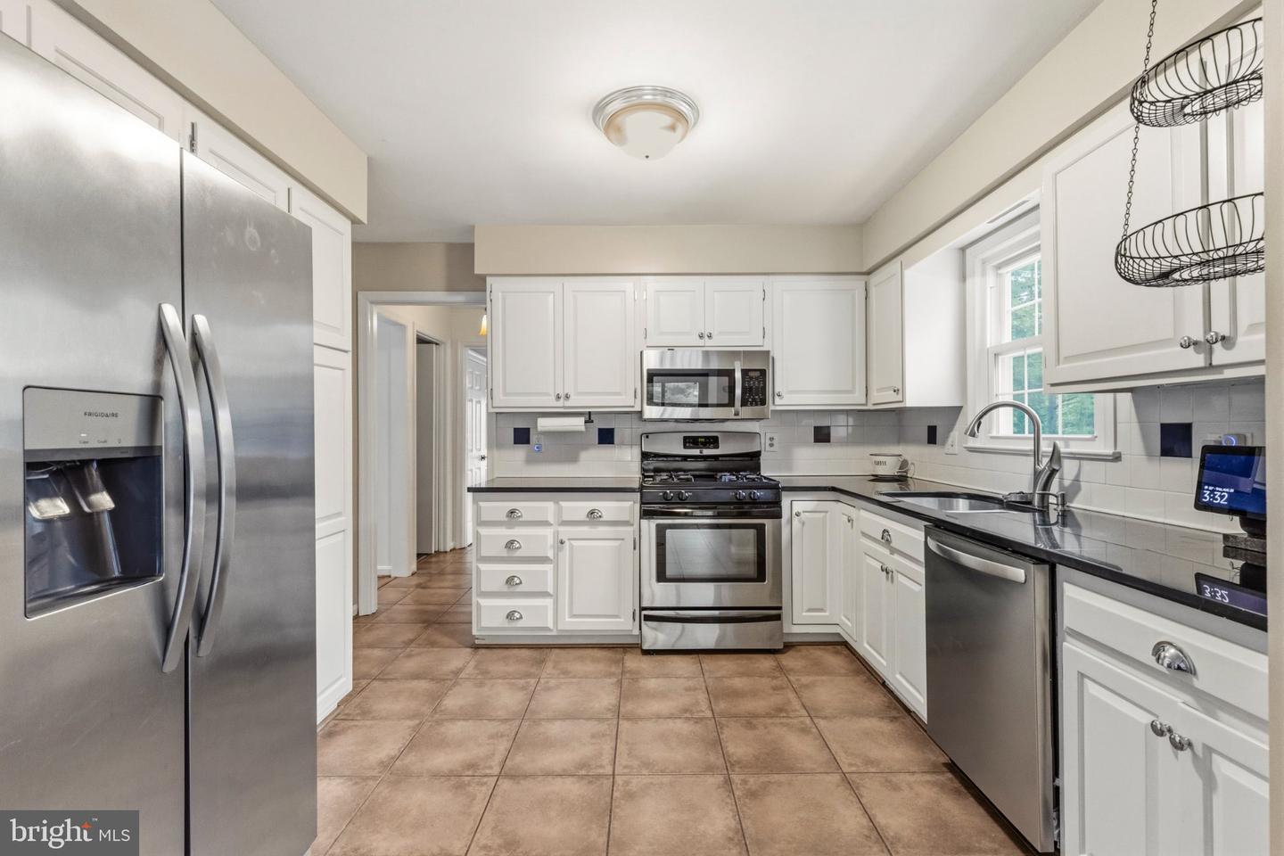 26135 Viewland Dr Property Photo 19