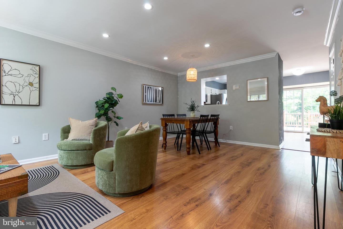 18239 Fox Chase Cir Property Photo 5