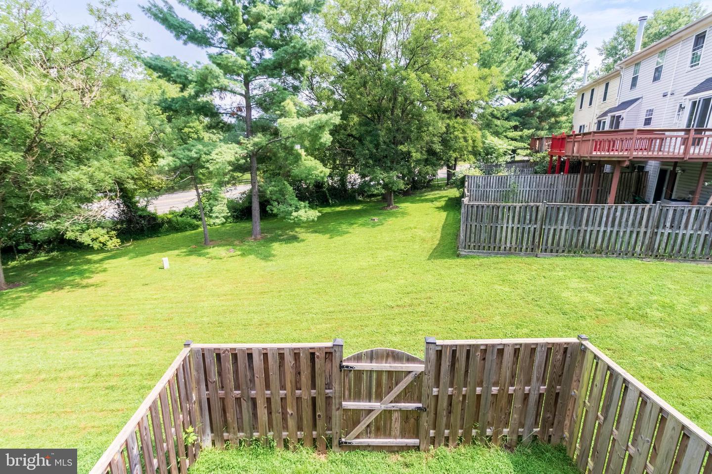 18239 Fox Chase Cir Property Photo 35