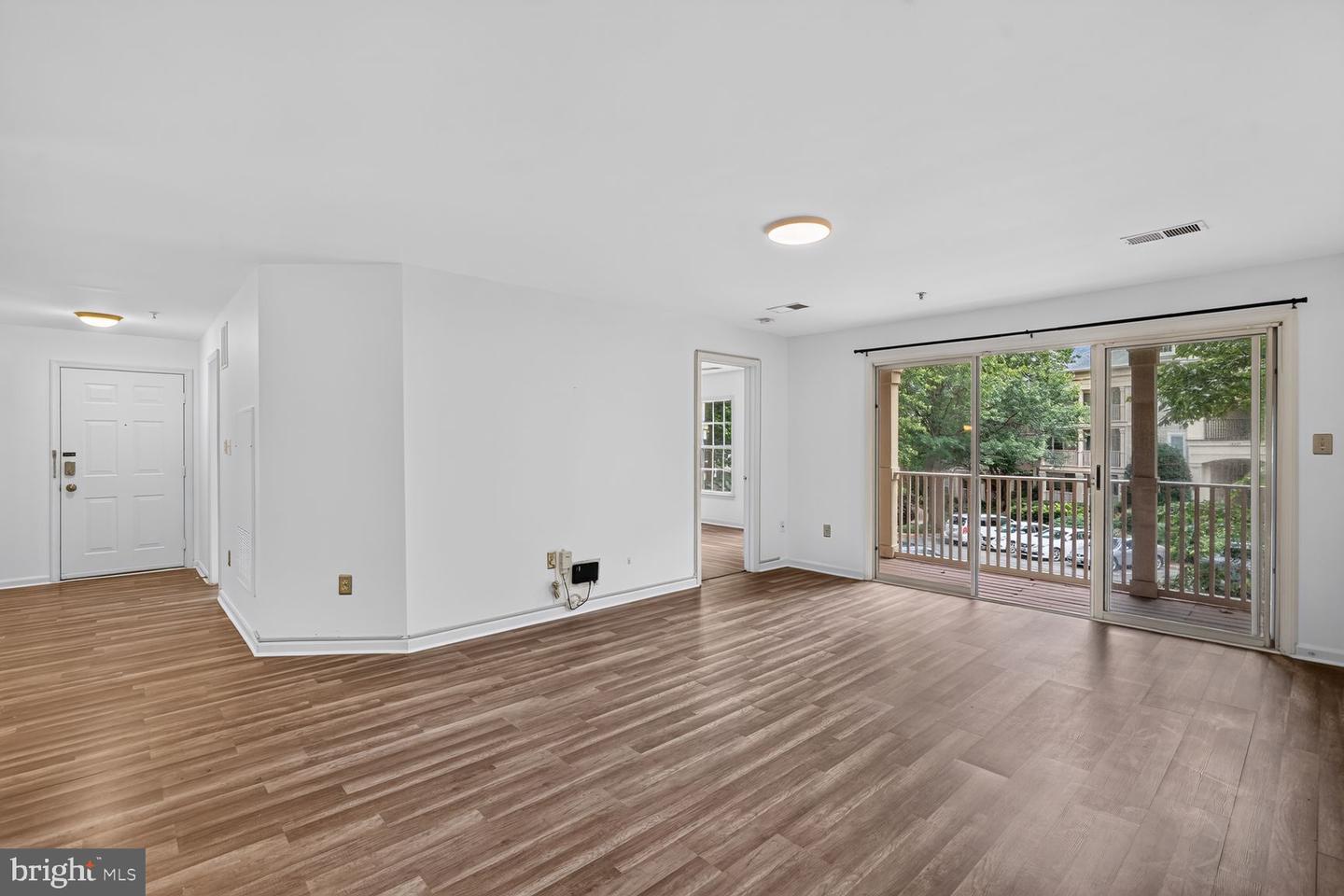 15308 Diamond Cove Ter #3-g Property Photo 8