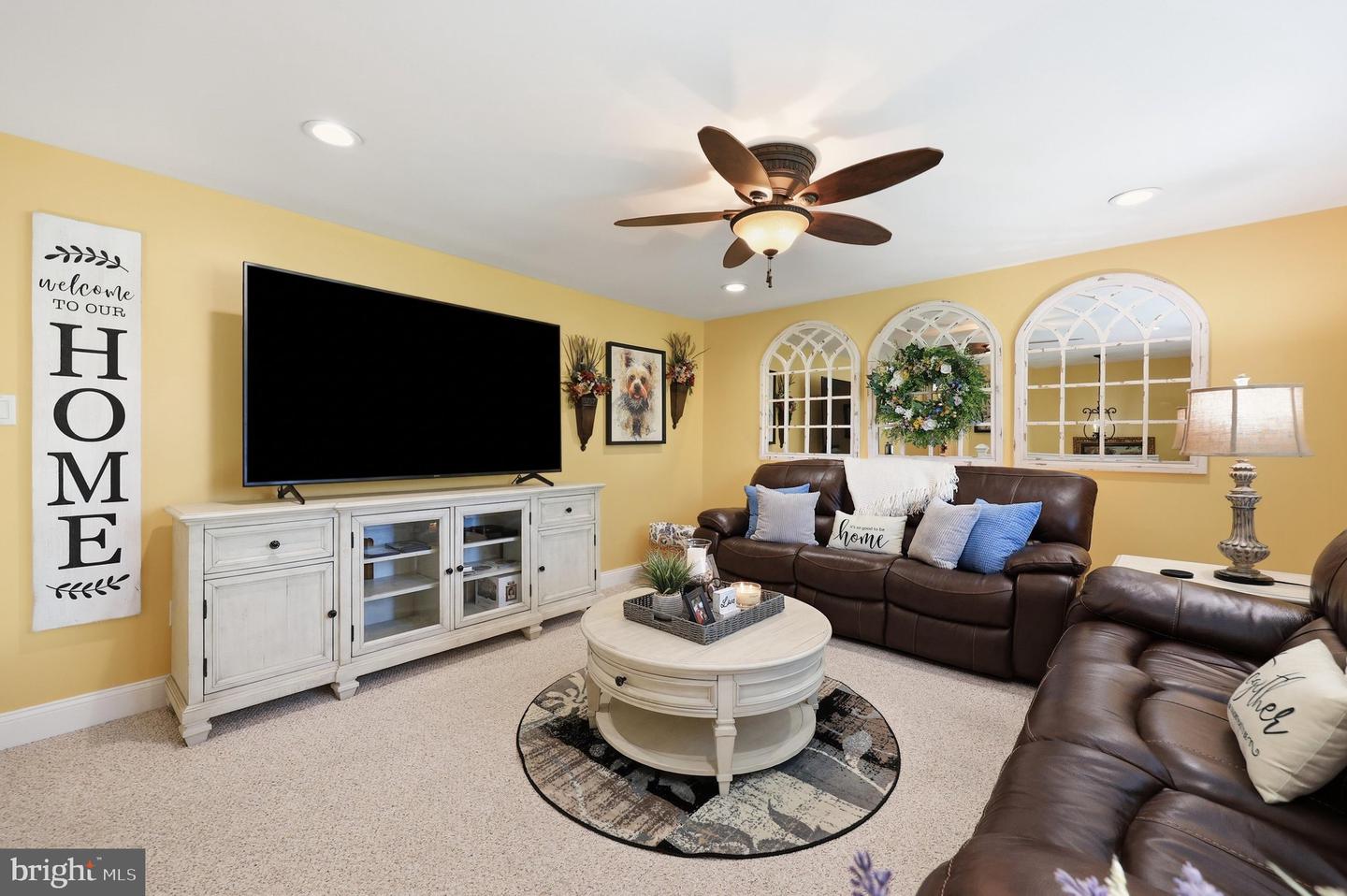 19016 Hempstone Ct Property Photo 8
