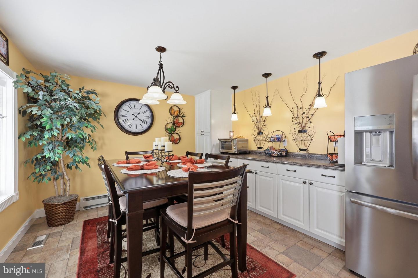 19016 Hempstone Ct Property Photo 15