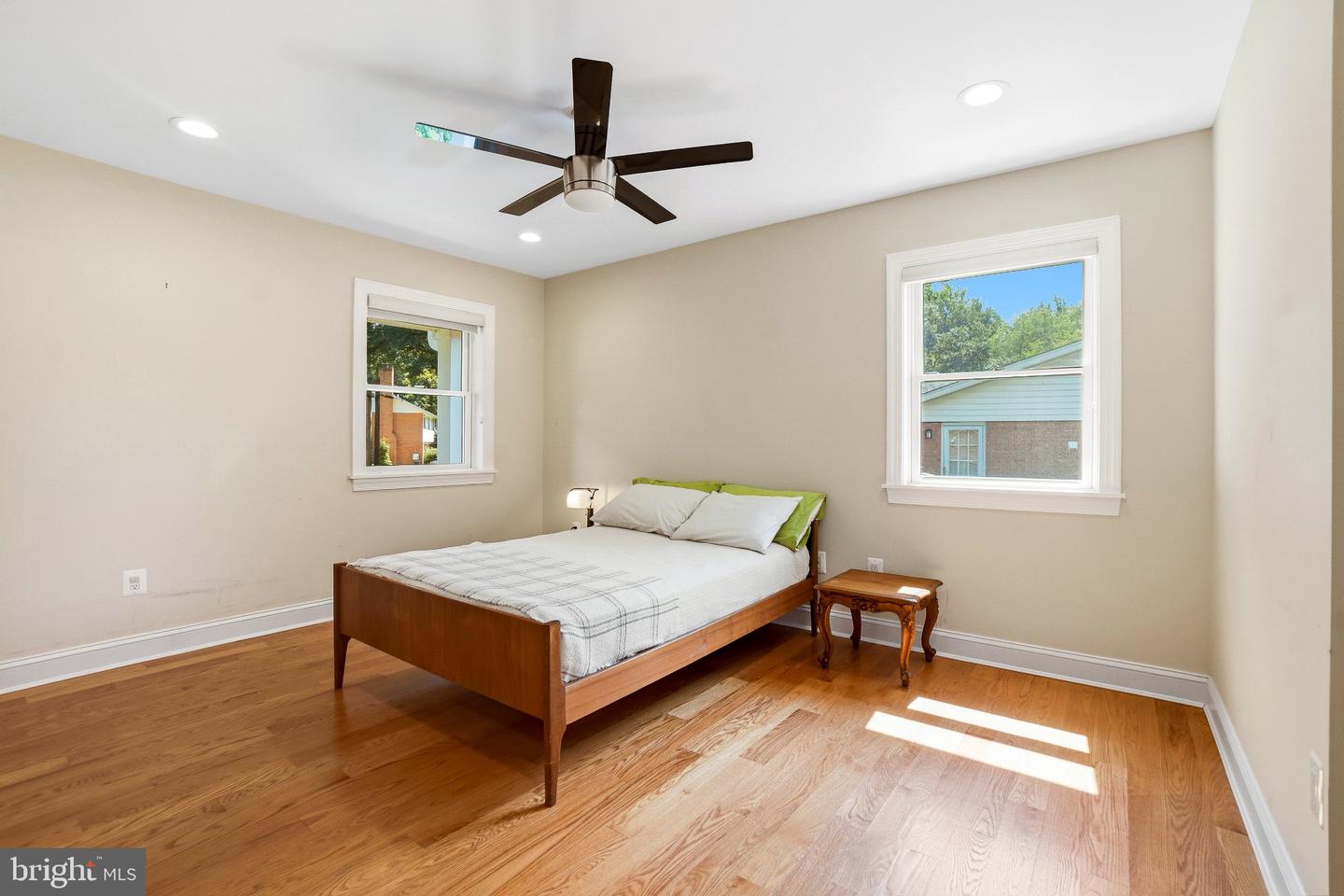 11904 Renwood Ln Property Photo 22