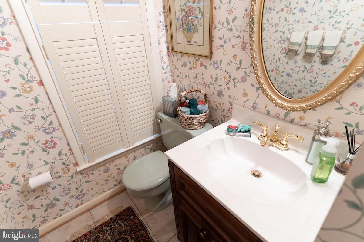 11905 Viewcrest Ter Property Photo 22