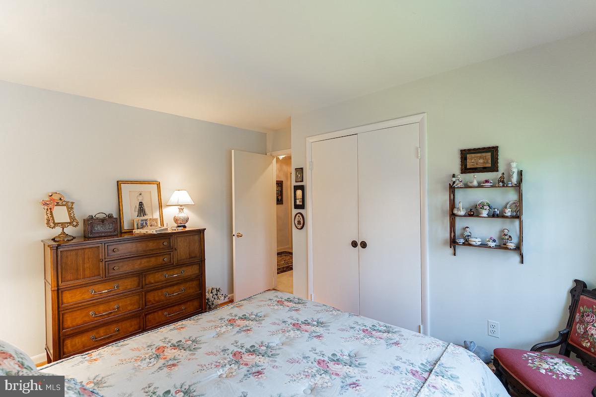 11905 Viewcrest Ter Property Photo 25