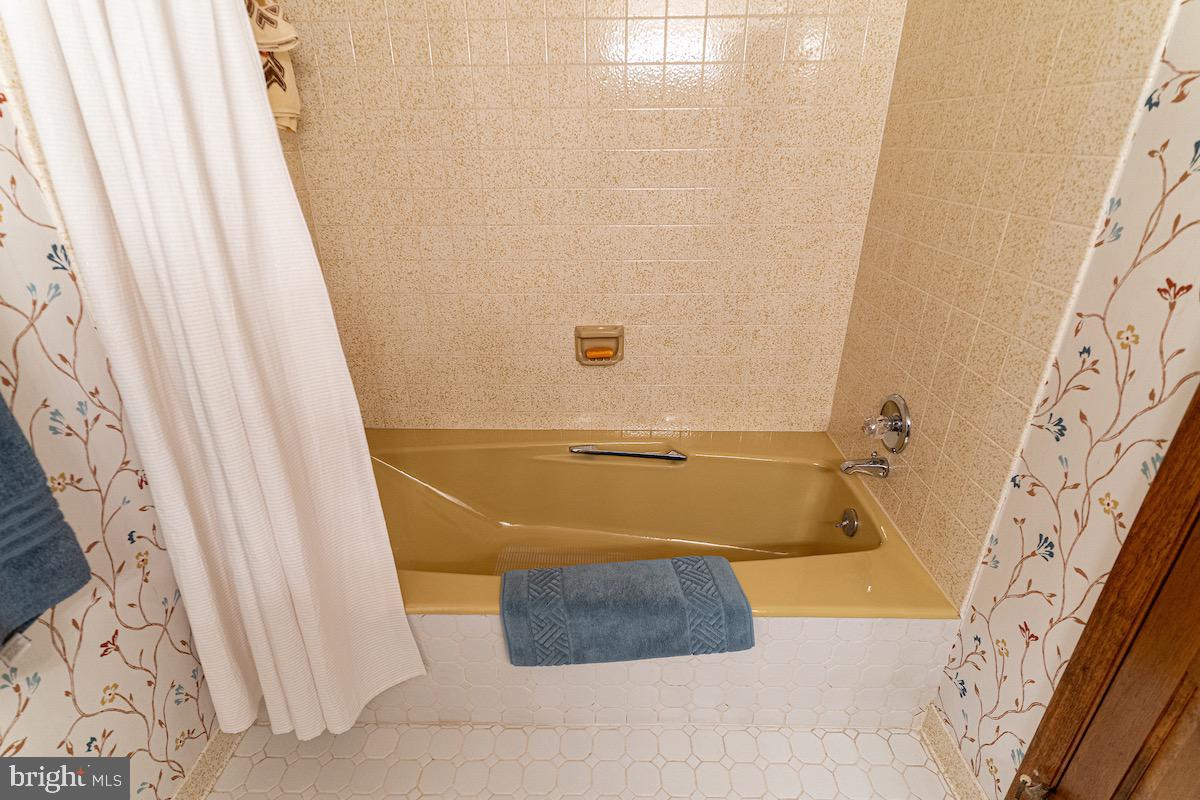 11905 Viewcrest Ter Property Photo 49