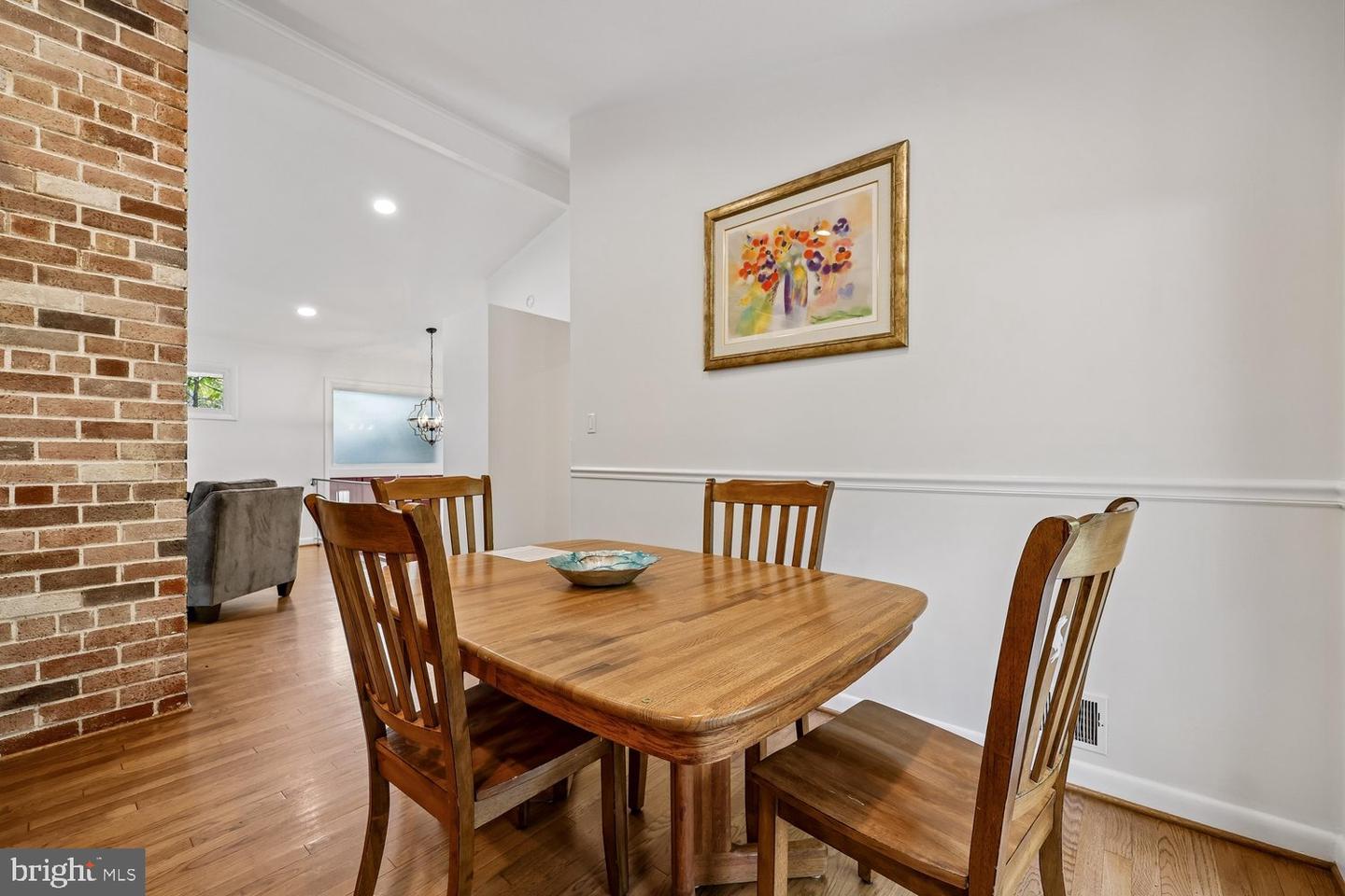 11208 Bybee St Property Photo 7