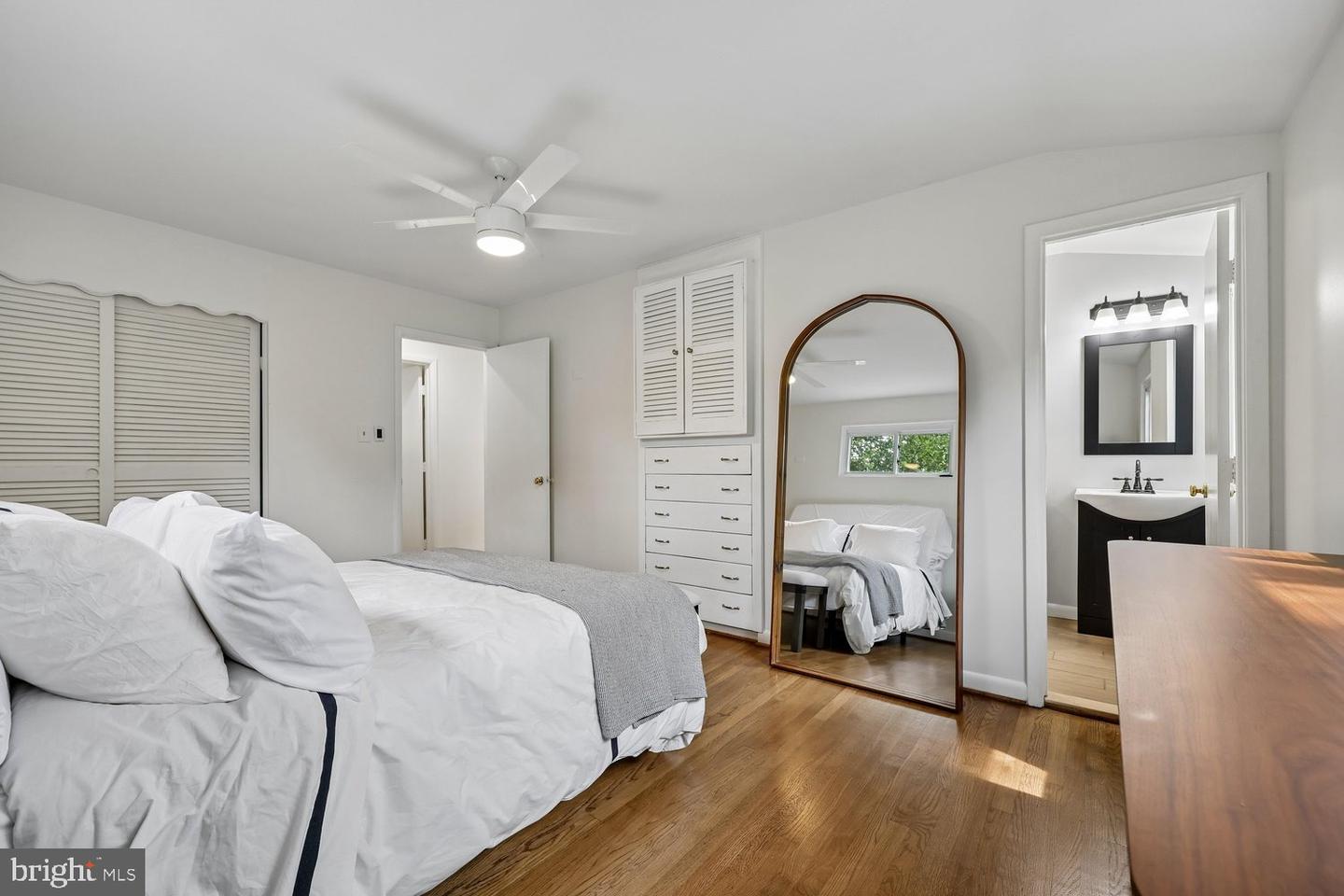 11208 Bybee St Property Photo 12