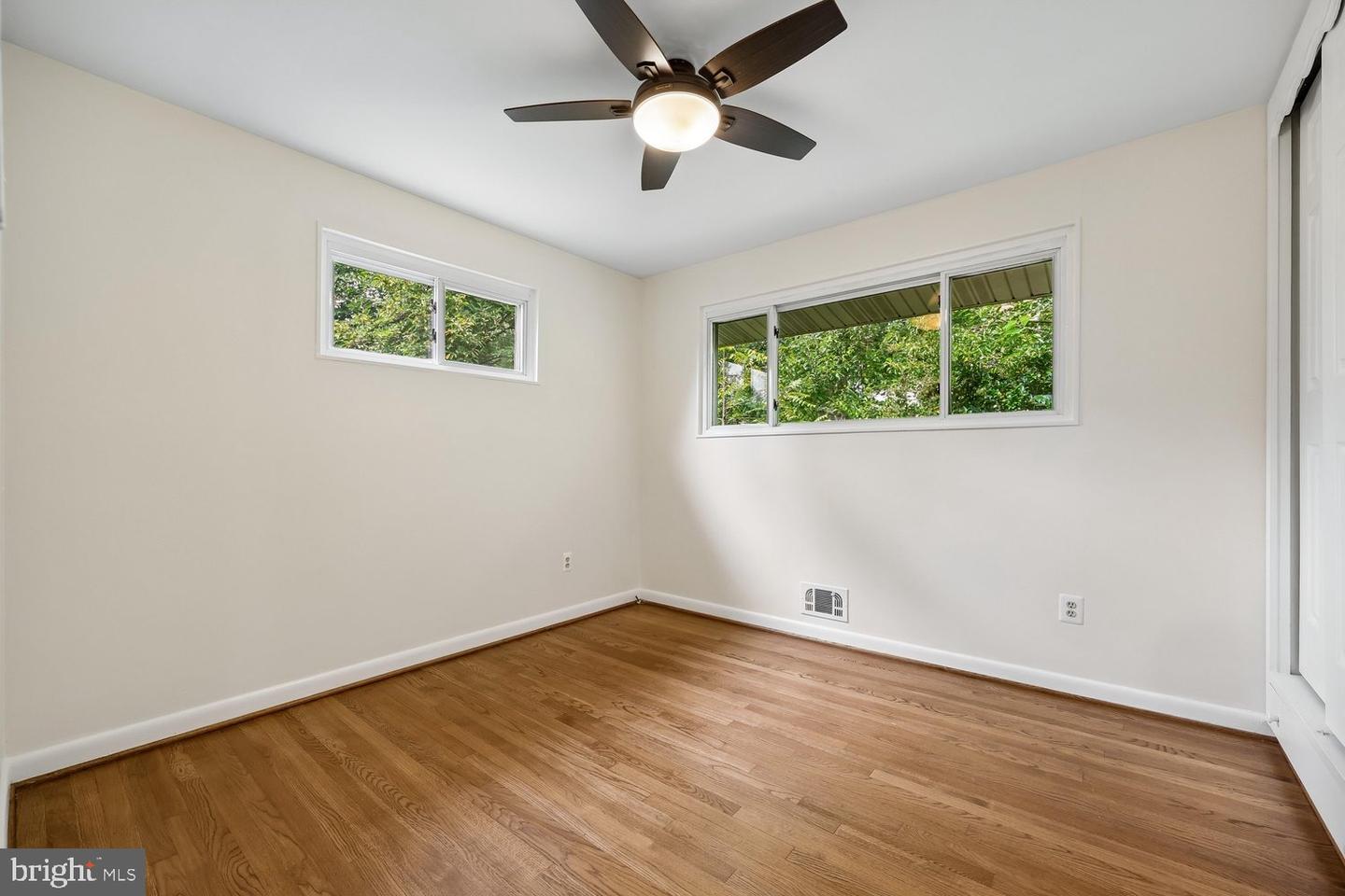 11208 Bybee St Property Photo 15