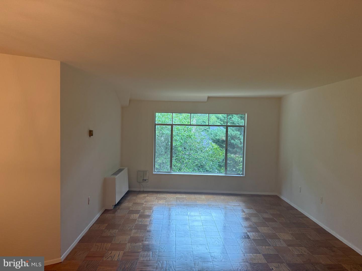 5301 Westbard Cir #346 Property Photo 6