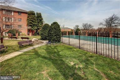 5301 Westbard Cir #346 Property Photo 11