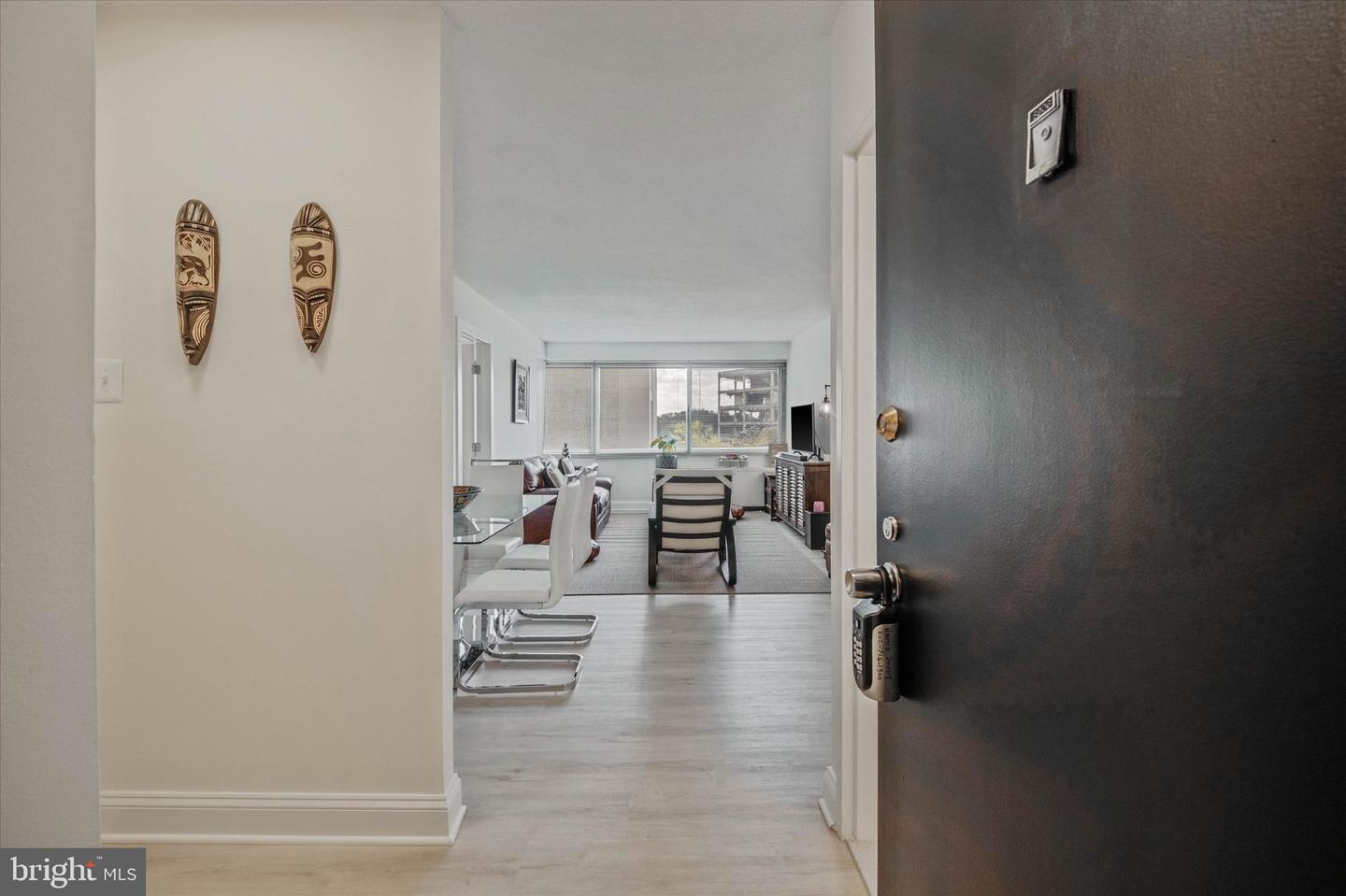 4515 Willard Ave #906s Property Photo 3