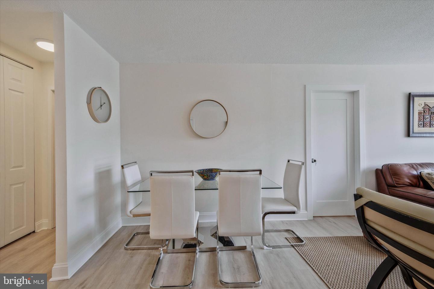 4515 Willard Ave #906s Property Photo 6