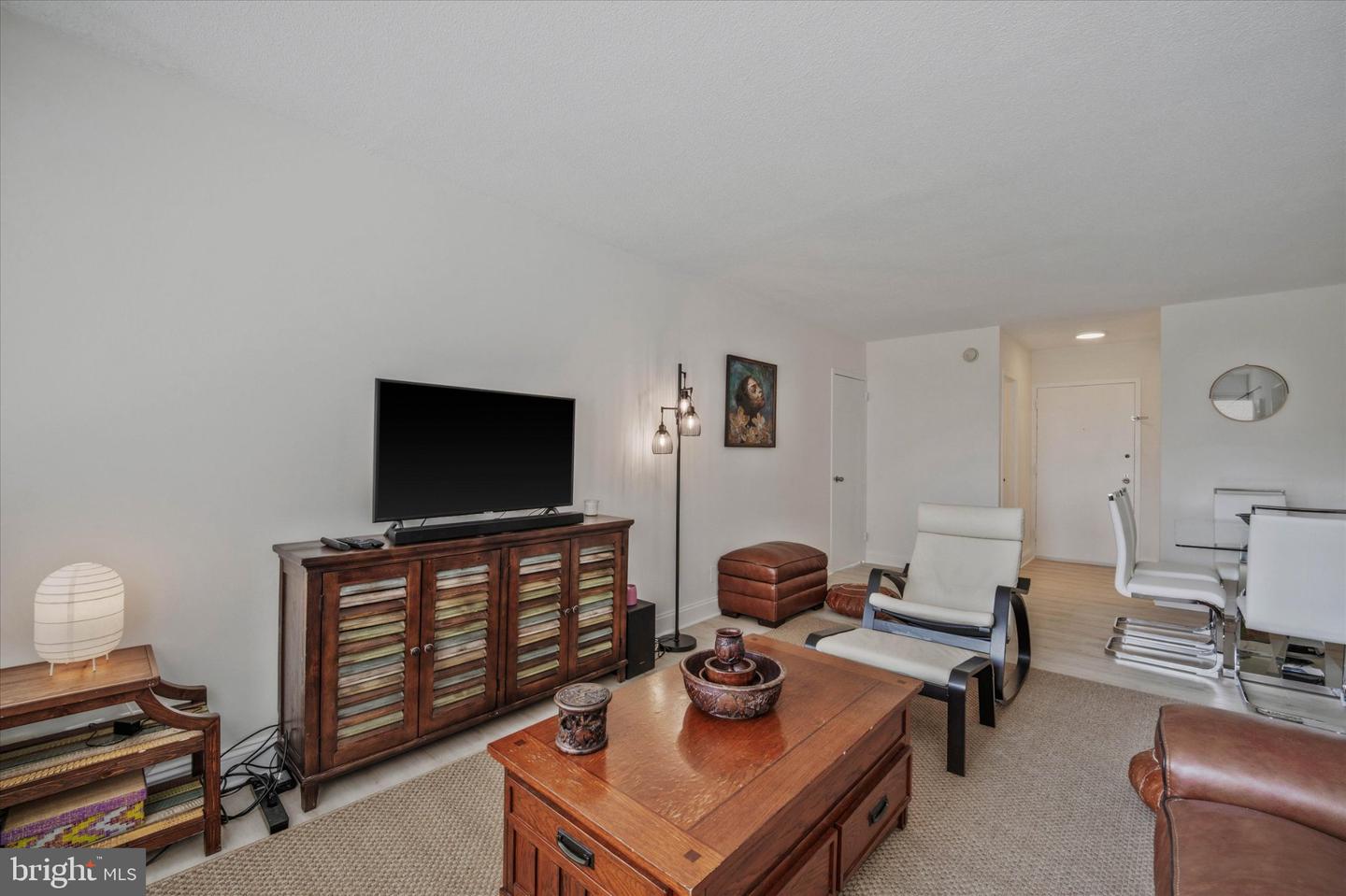 4515 Willard Ave #906s Property Photo 10