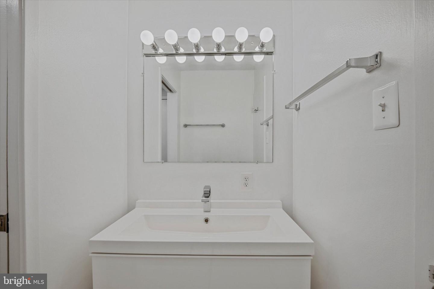 4515 Willard Ave #906s Property Photo 24