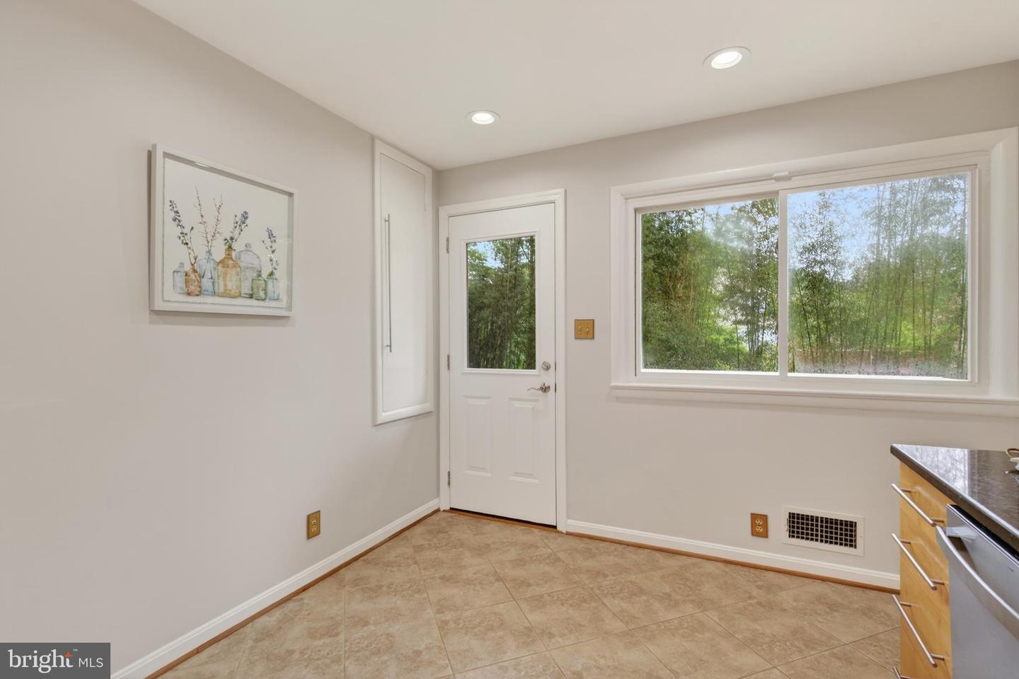 5701 Radnor Ct Property Photo 15