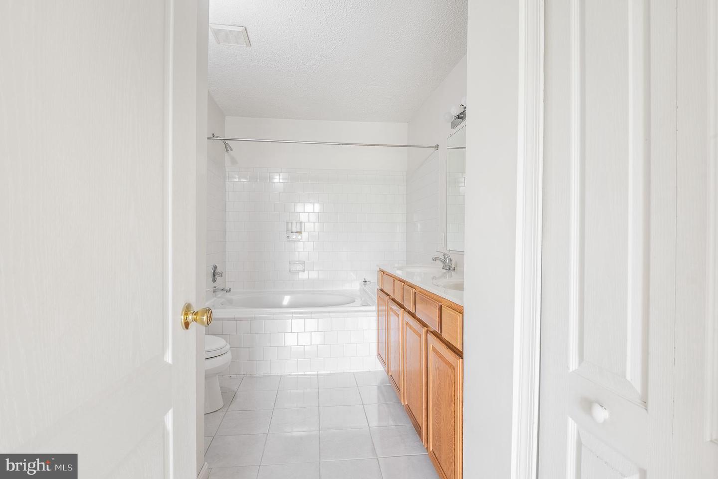 9810 Feathertree Ter #21 Property Photo 17