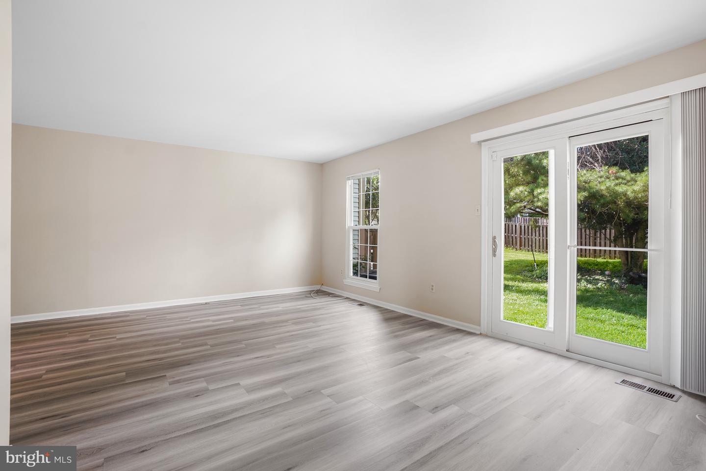 3121 Benton Square Dr Property Photo 6
