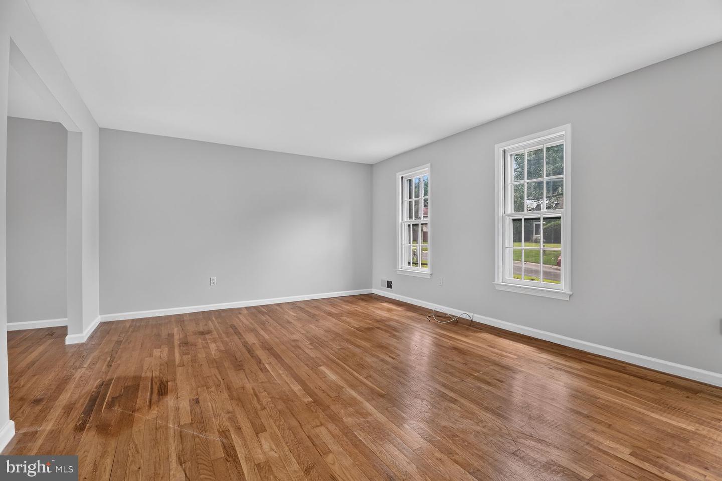 7905 Ivymount Ter Property Photo 5