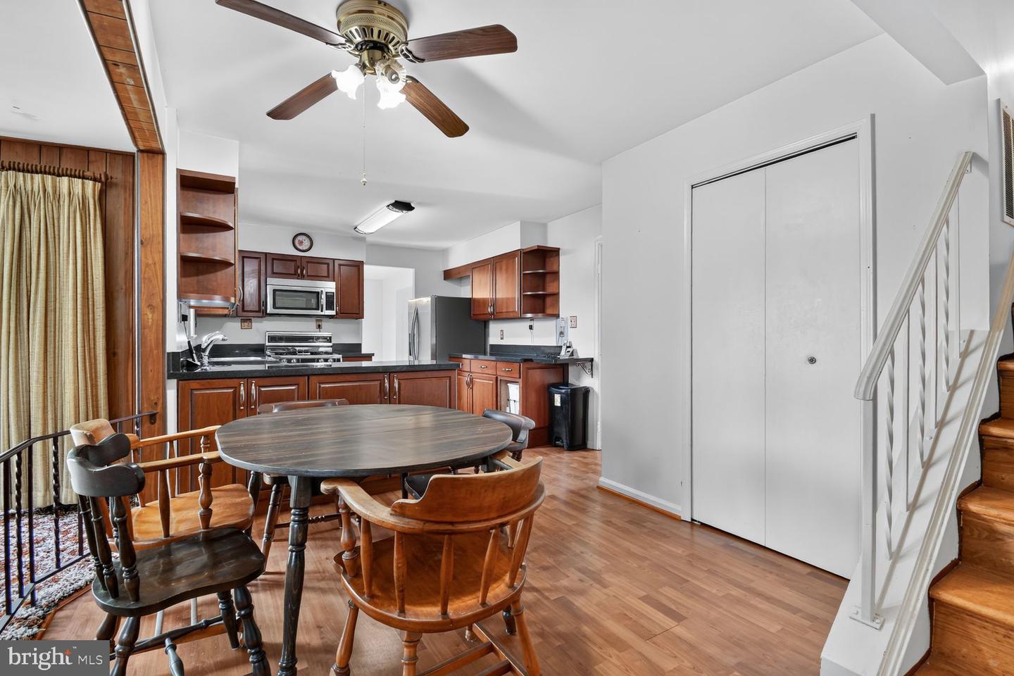 7905 Ivymount Ter Property Photo 8