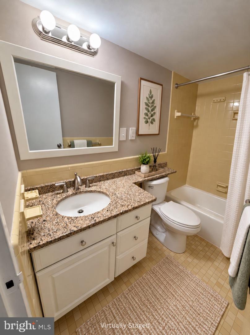 5101 River Rd #411 Property Photo 3