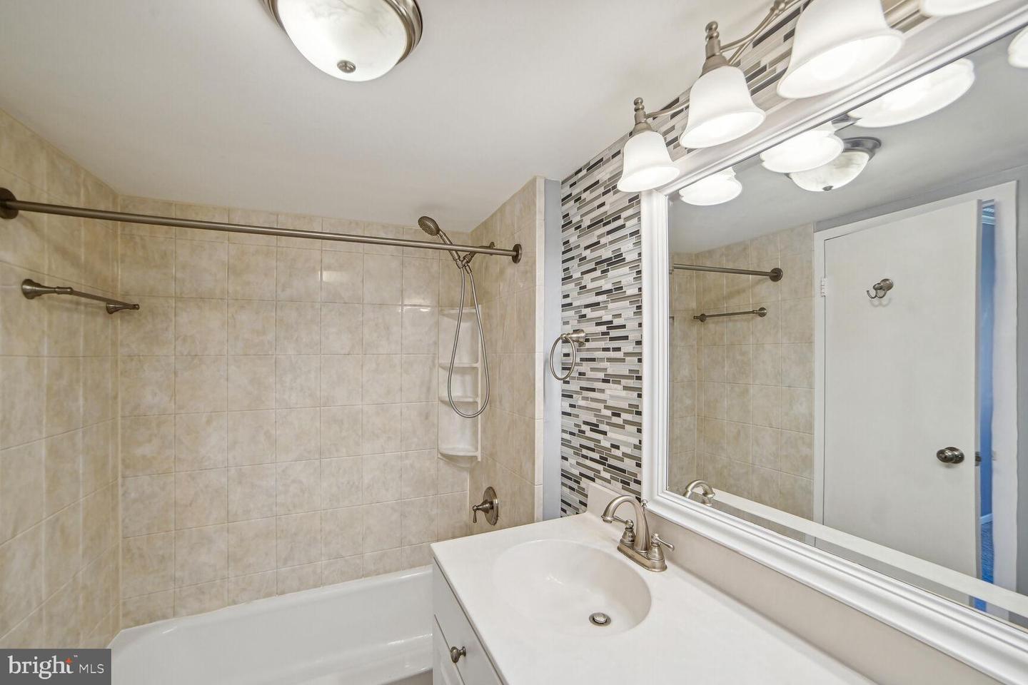 11801 Rockville Pike #1513 Property Photo 18