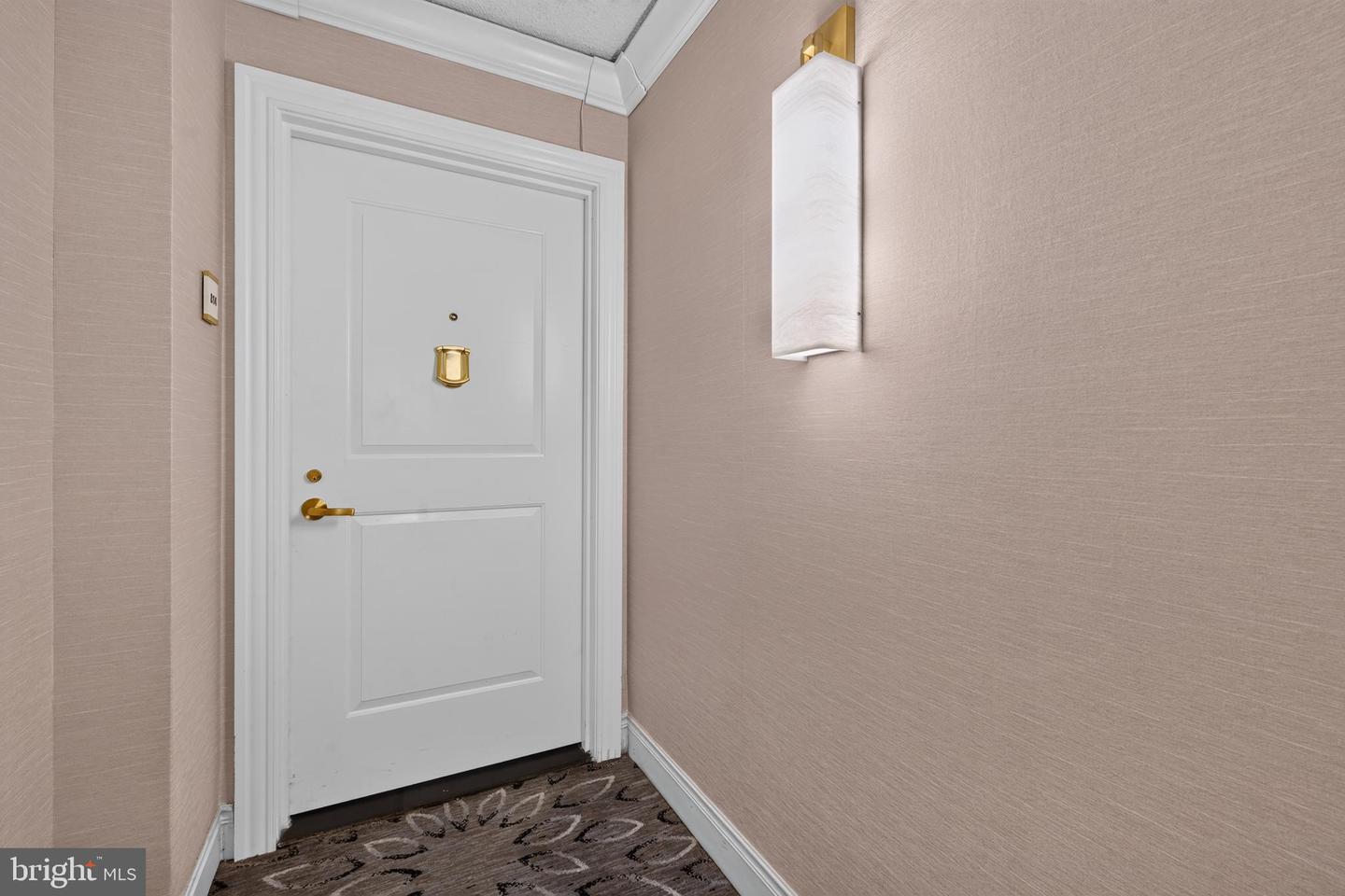 4601 Park Ave N #814p Property Photo 2