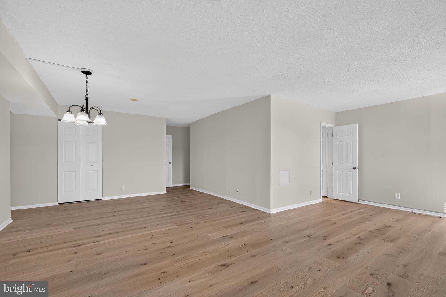 4601 Park Ave N #814p Property Photo 7