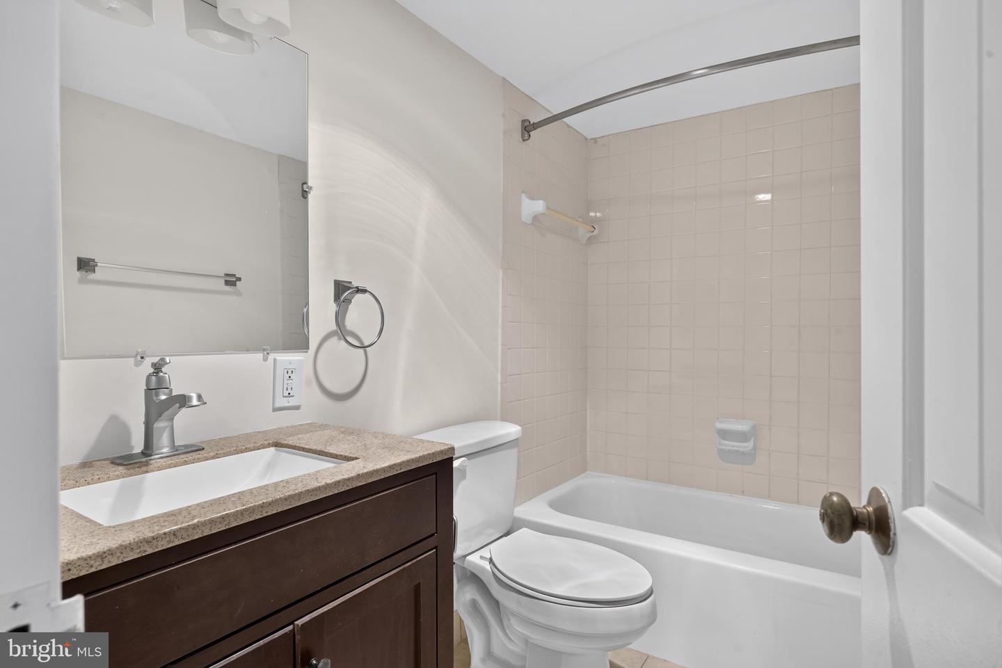4601 Park Ave N #814p Property Photo 10
