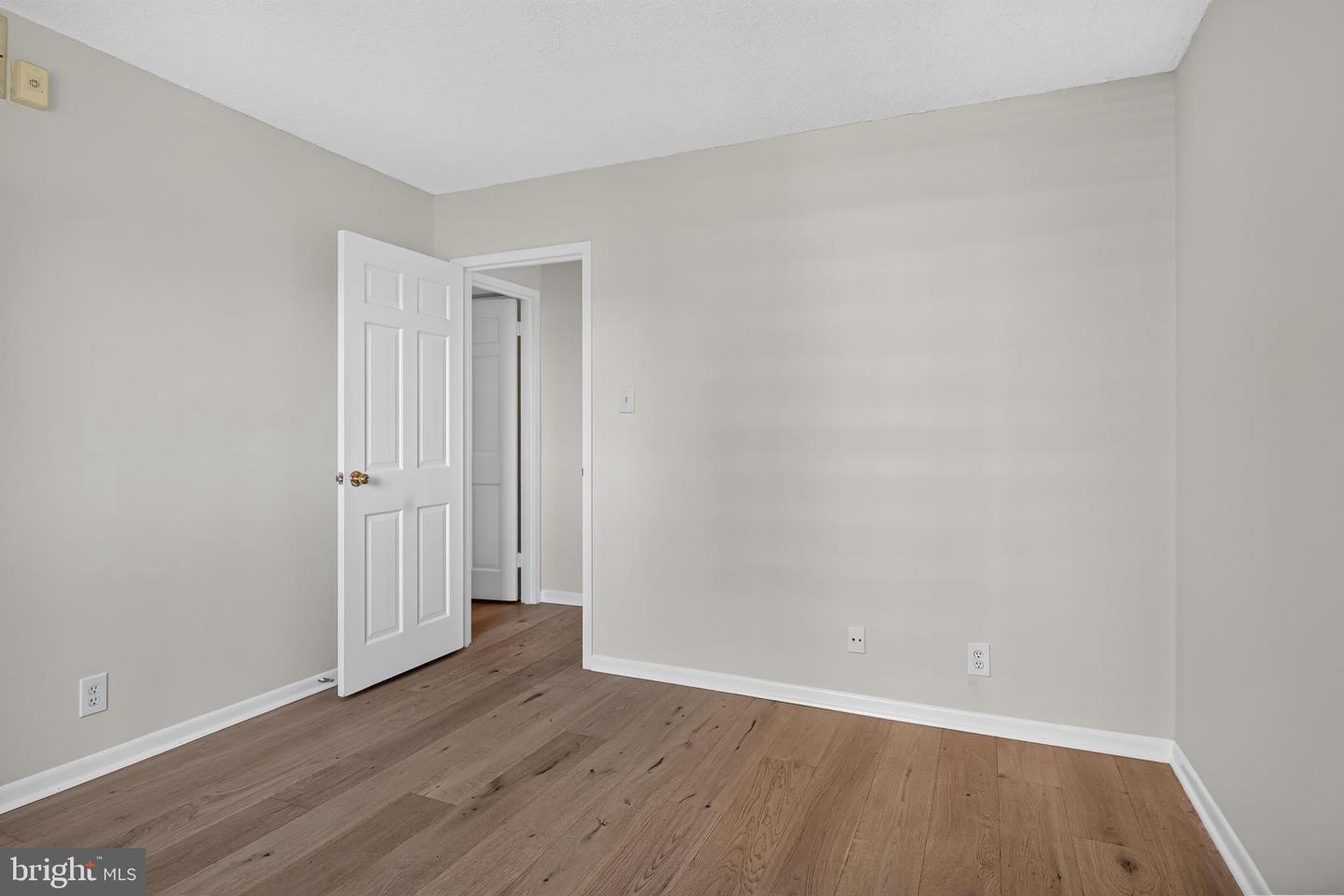 4601 Park Ave N #814p Property Photo 12