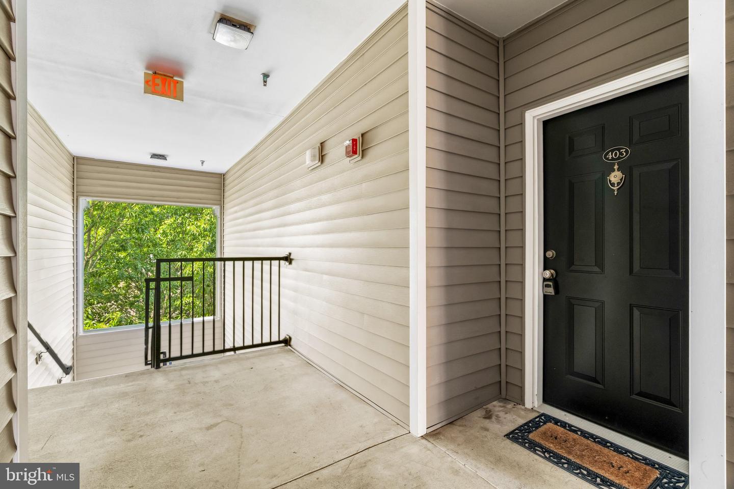 19623 Galway Bay Cir #403 Property Photo 29