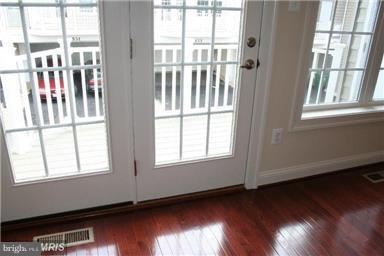 688 Pullman Pl Property Photo 5