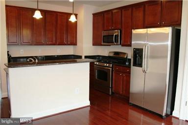 688 Pullman Pl Property Photo 7