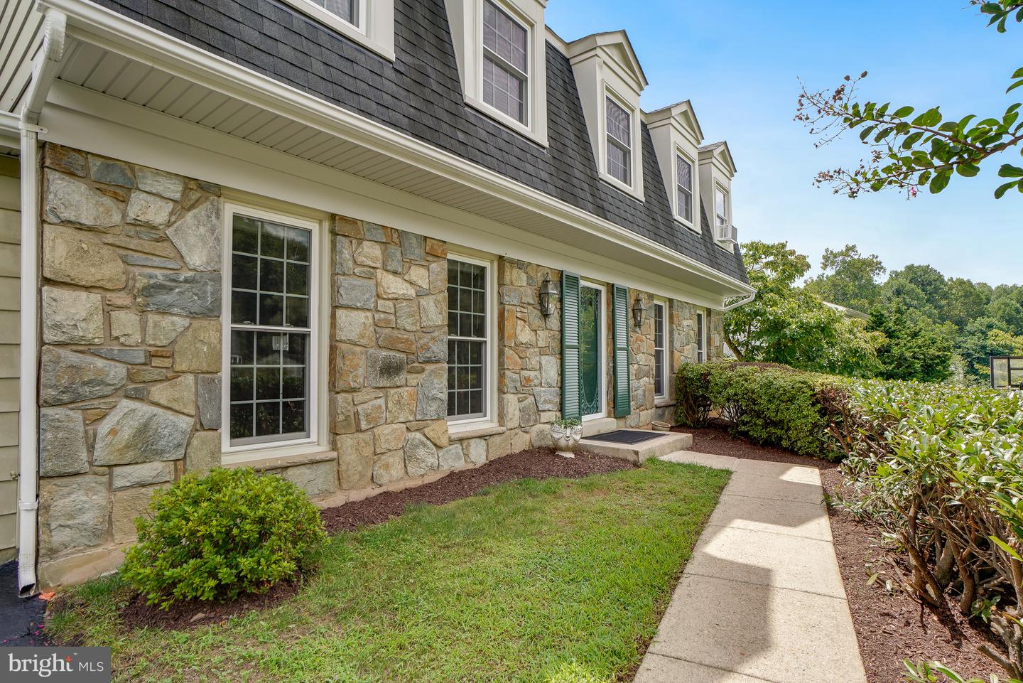 11409 Beechgrove Ln Property Photo 3