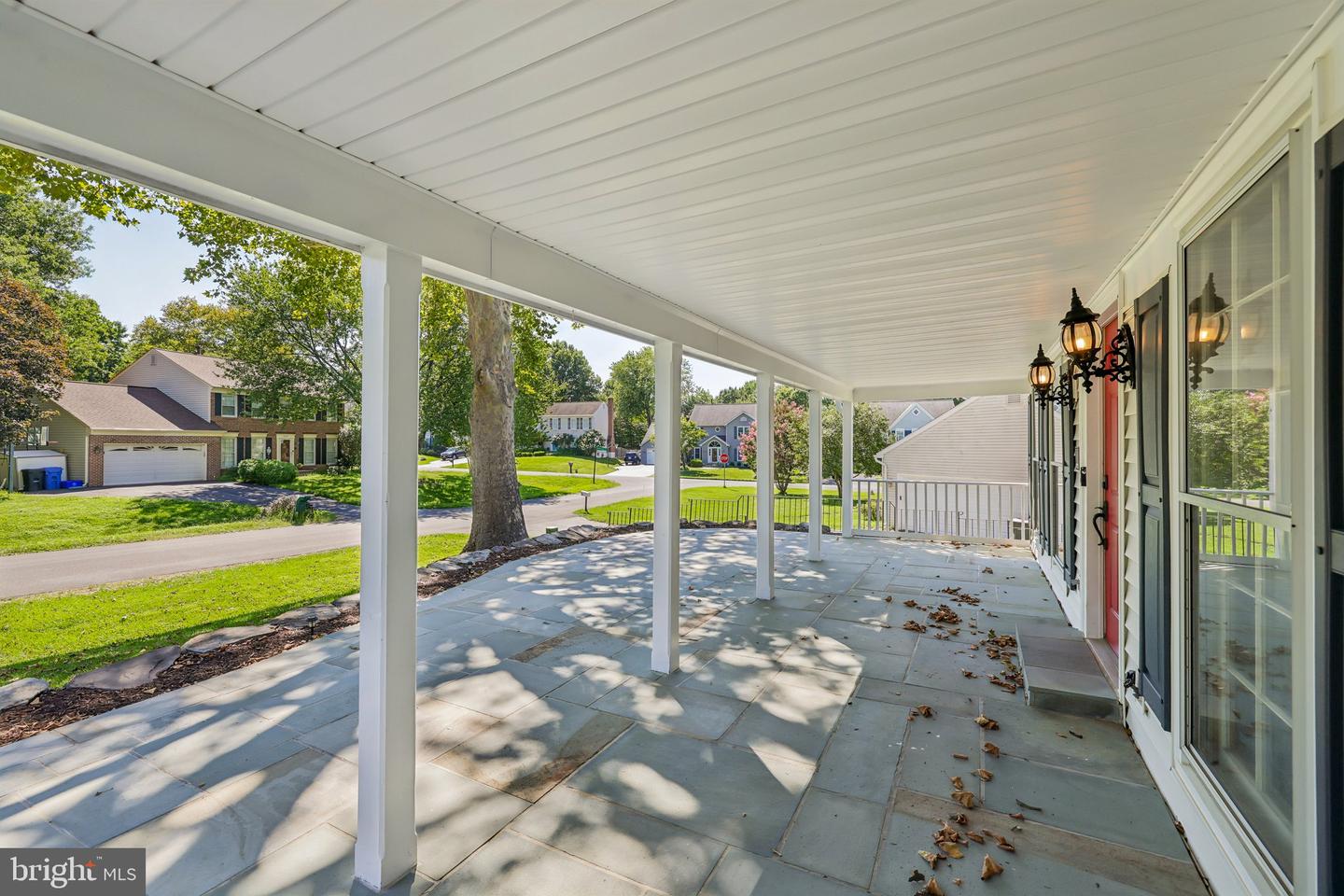 16904 Continental Ct Property Photo 9