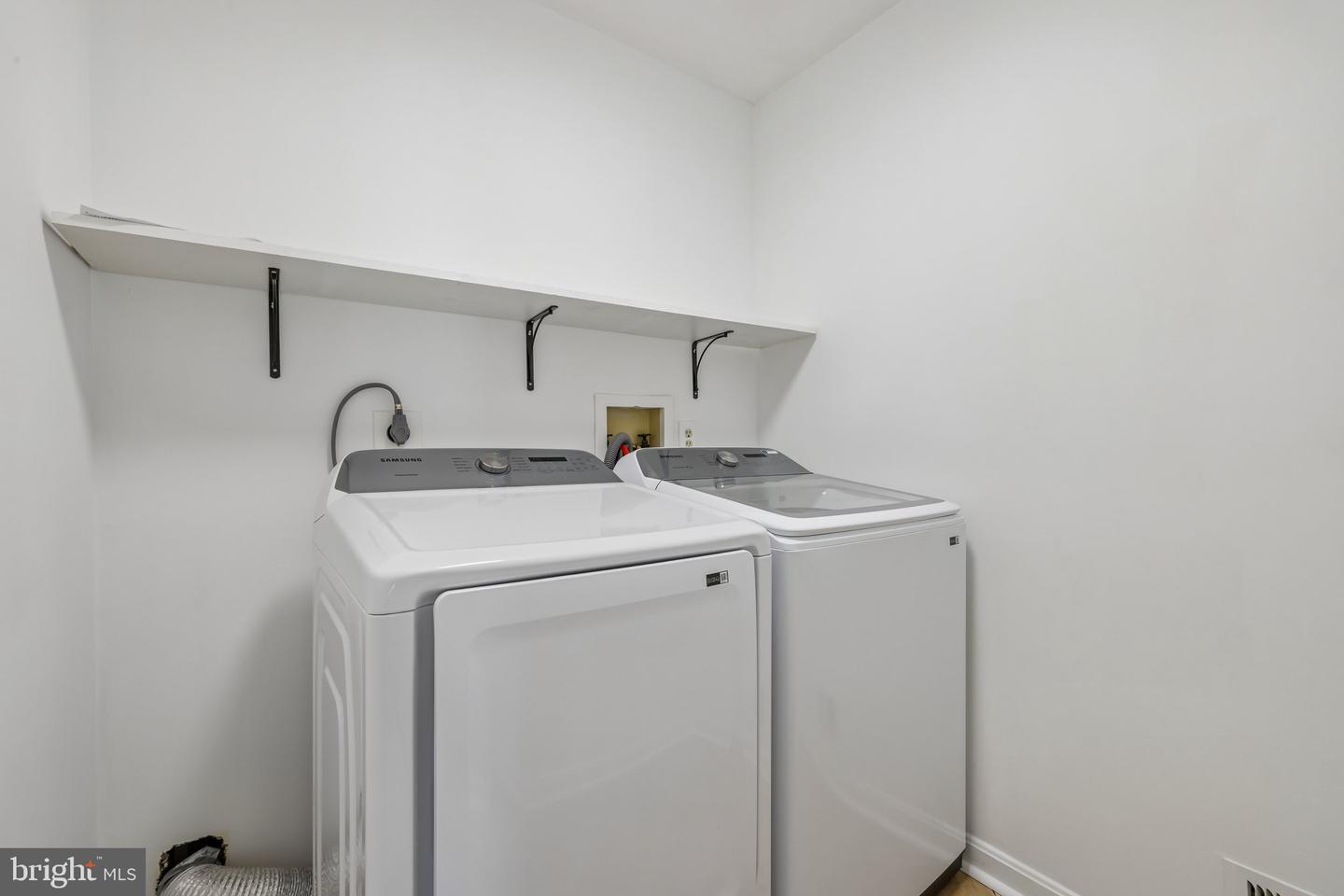 16904 Continental Ct Property Photo 35