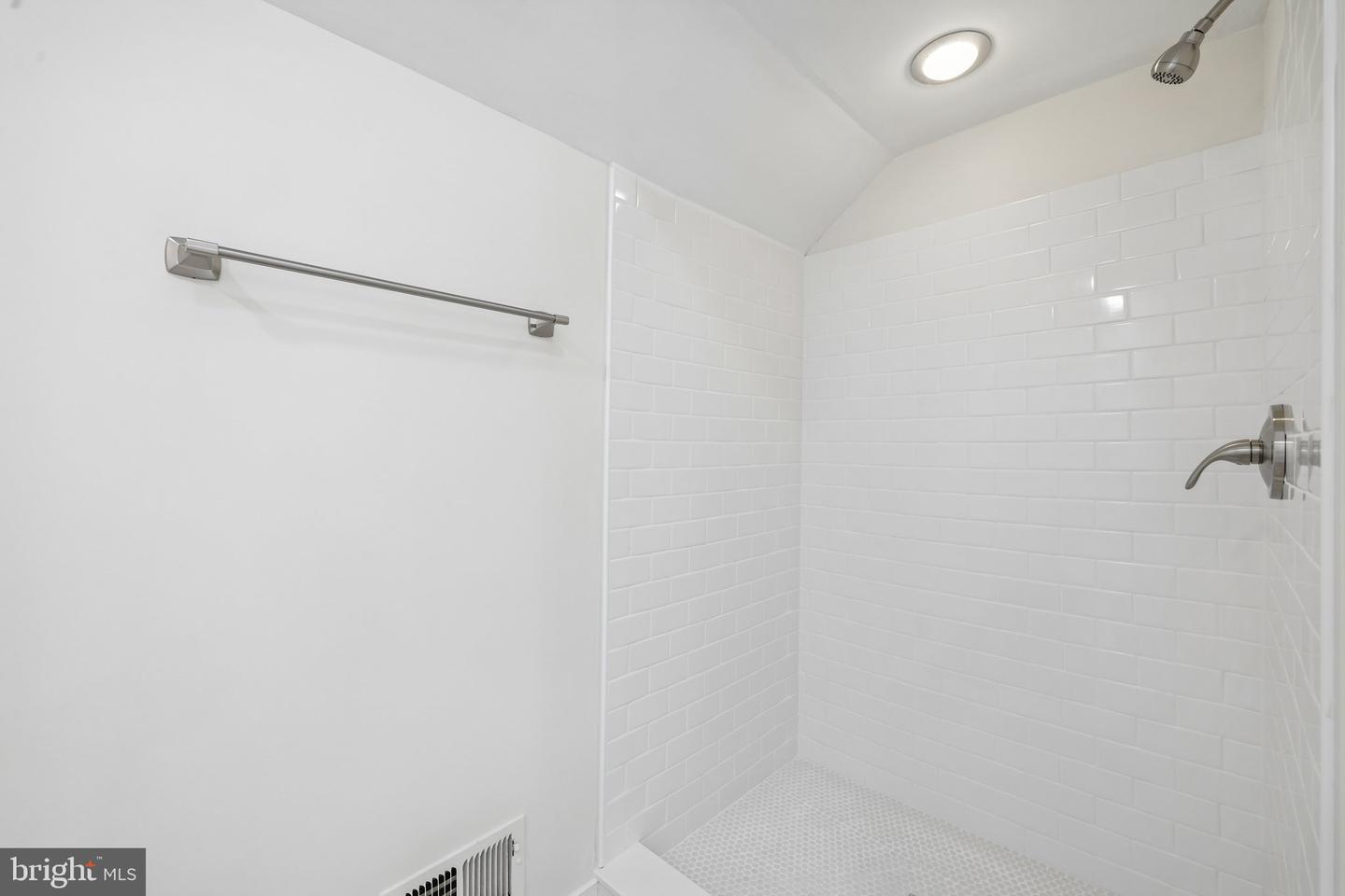 16904 Continental Ct Property Photo 49