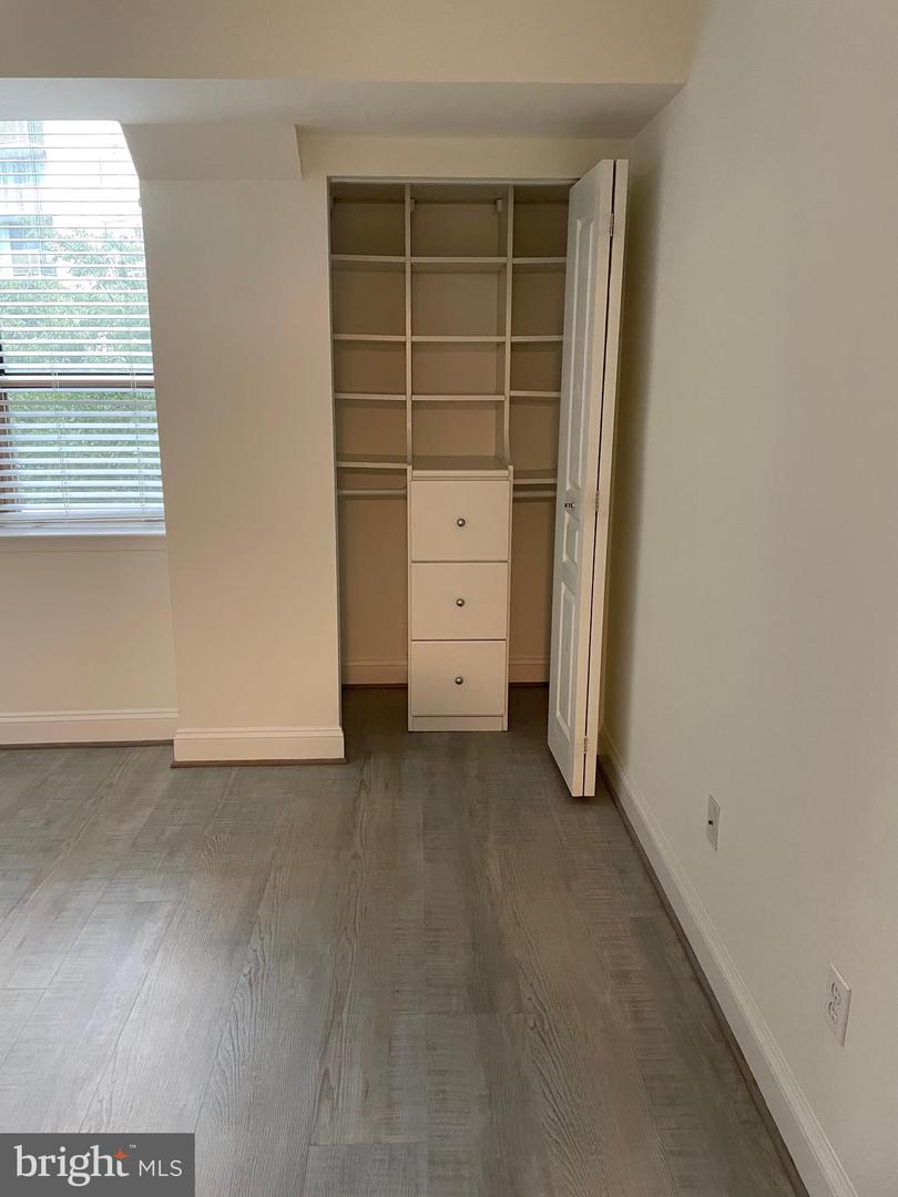 4808 Moorland Ln #409 Property Photo 12