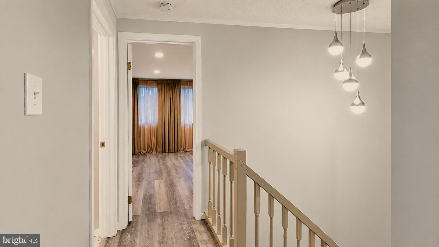 19105 Willow Spring Dr Property Photo 8