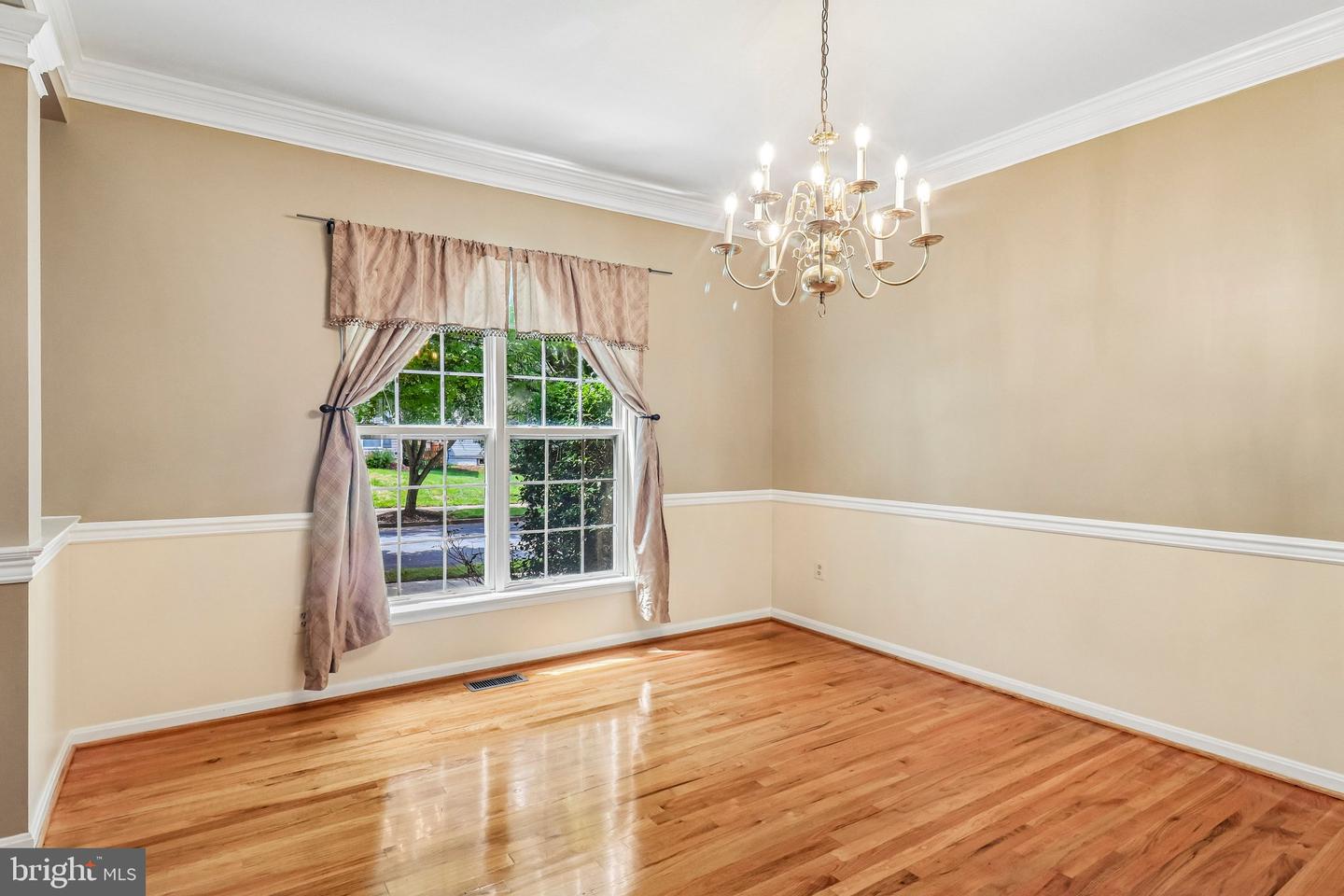 18428 Crownsgate Cir Property Photo 12
