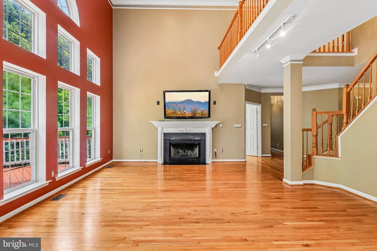 18428 Crownsgate Cir Property Photo 19