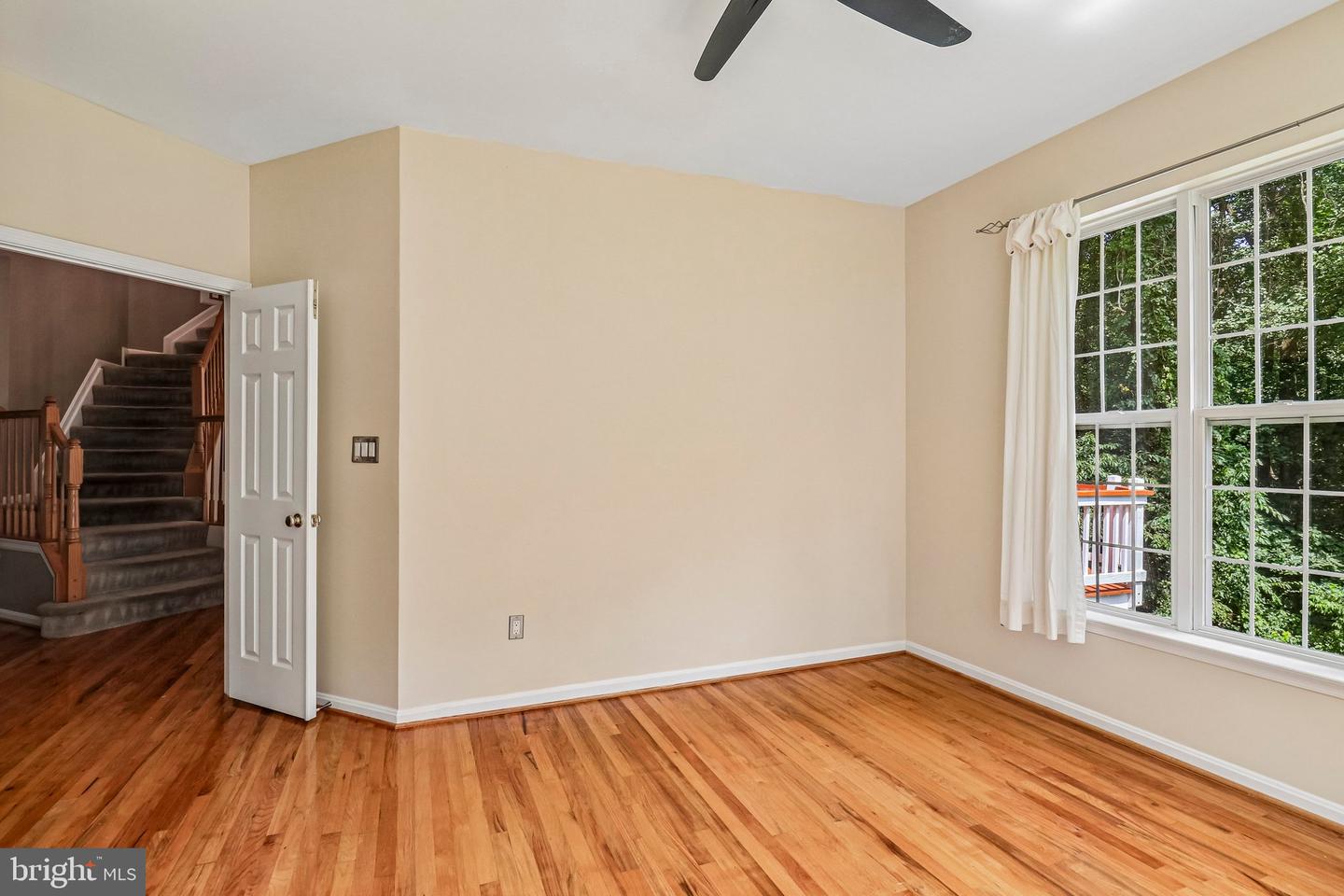18428 Crownsgate Cir Property Photo 32