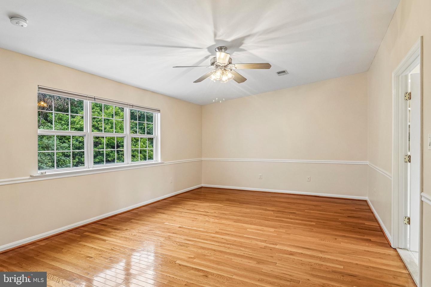 18428 Crownsgate Cir Property Photo 40