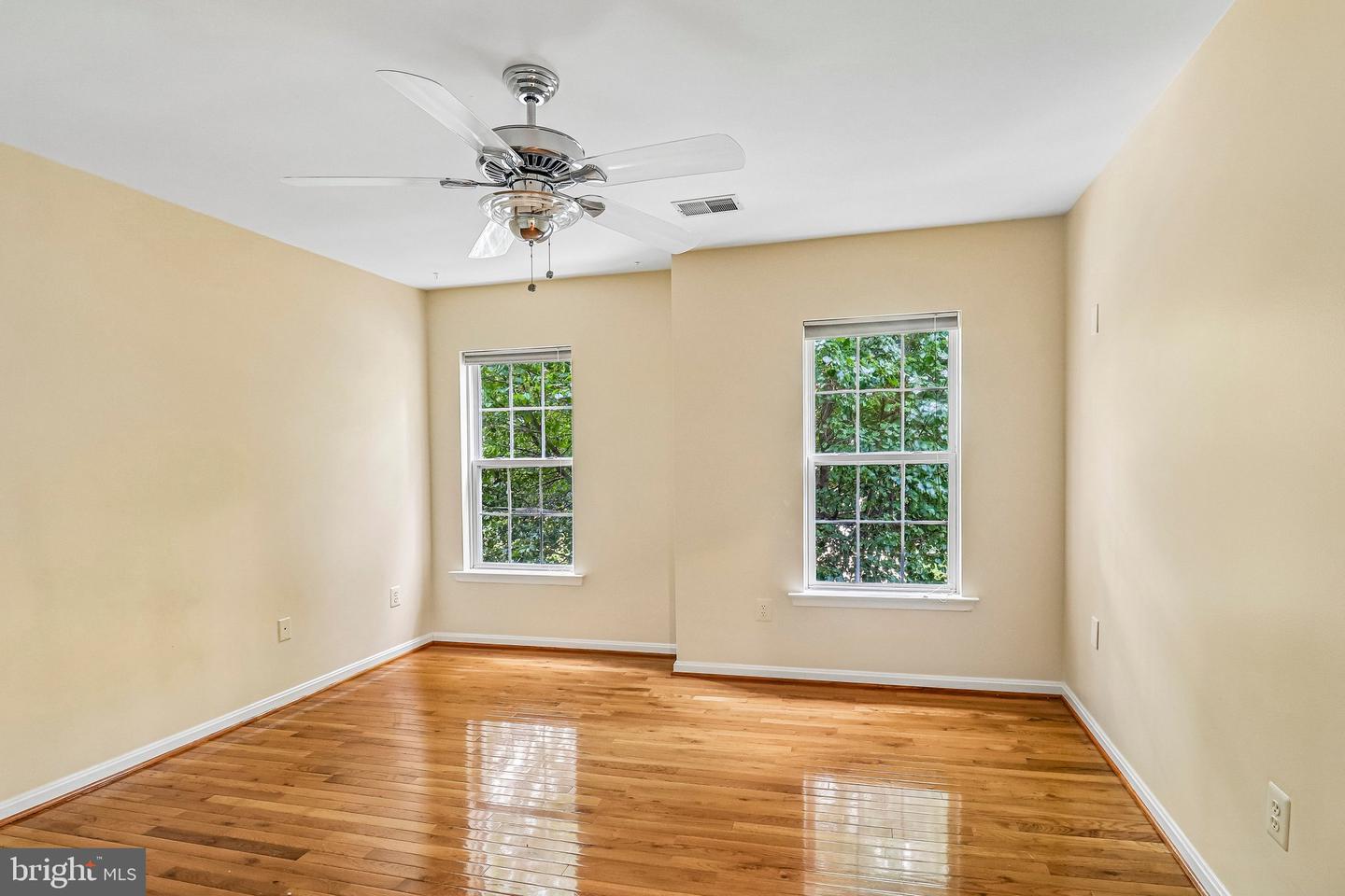 18428 Crownsgate Cir Property Photo 61