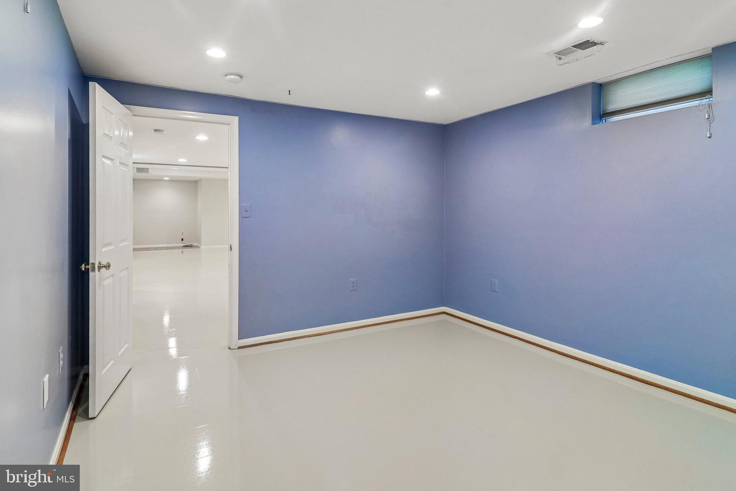18428 Crownsgate Cir Property Photo 73