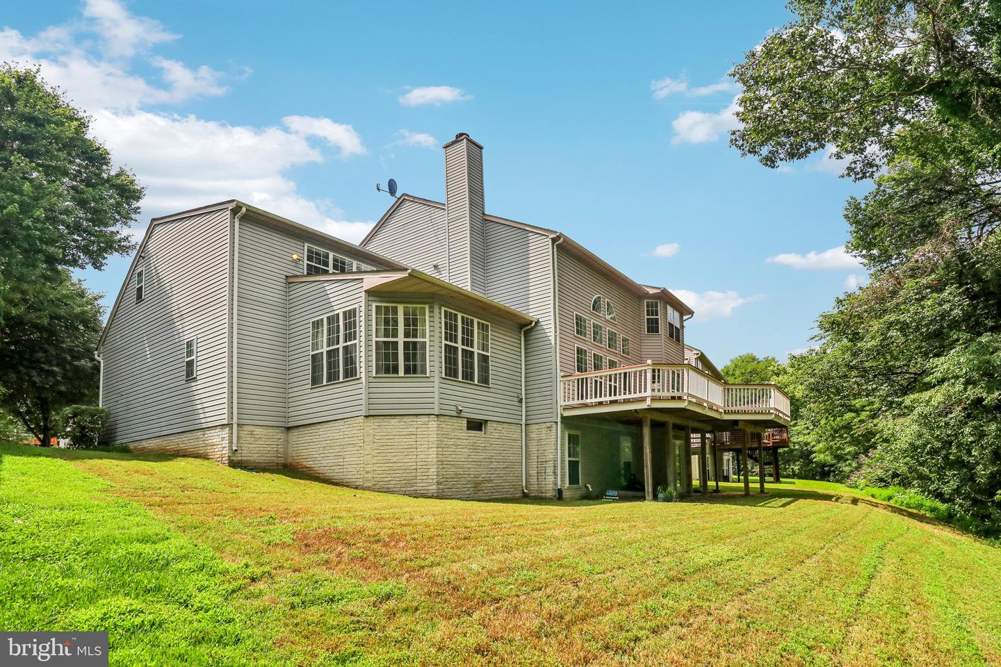 18428 Crownsgate Cir Property Photo 84