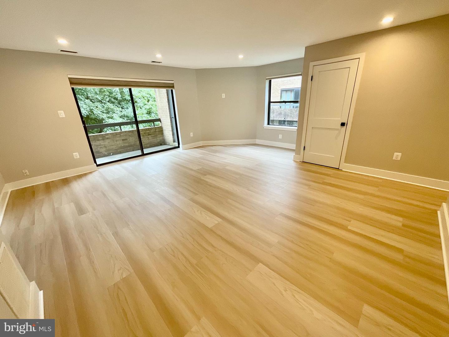 1 Dudley Ct #39 Property Photo 4